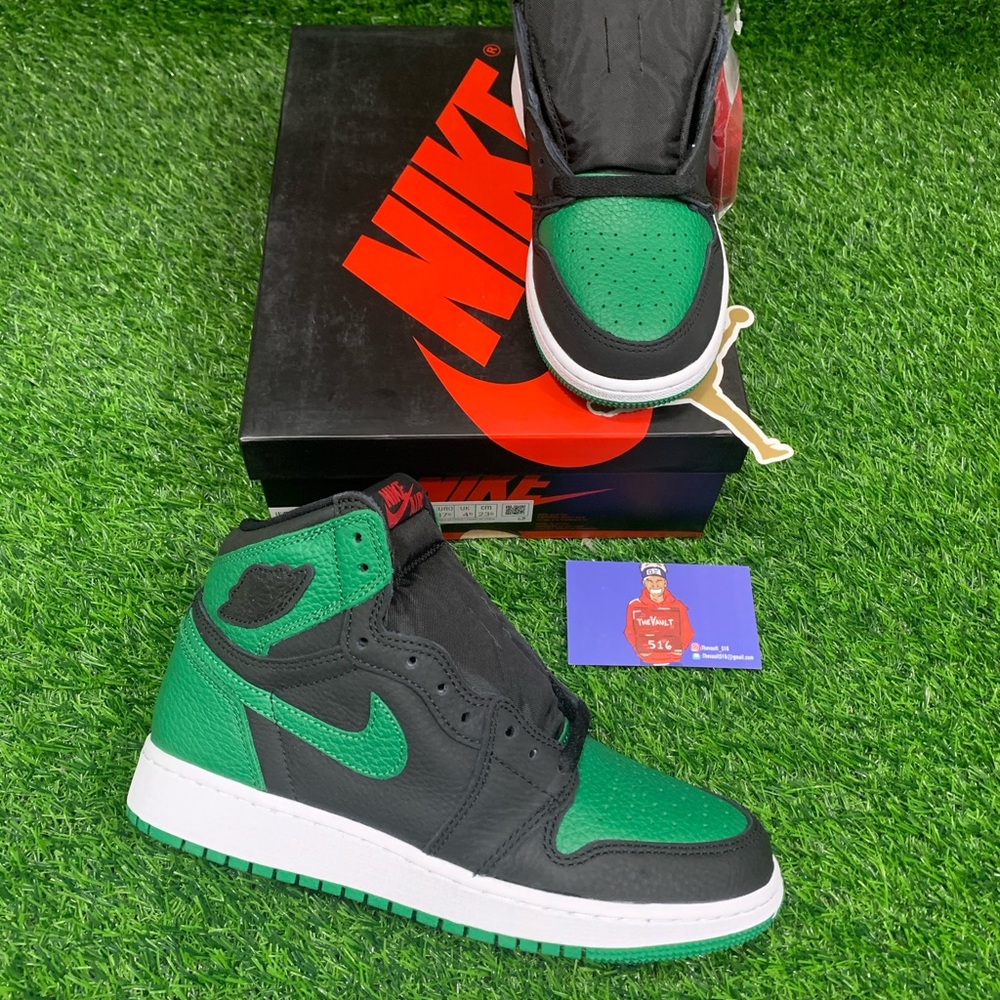 2020 Air Jordan 1 Retro High OG “Pine Green 2.0” - Picture 8 of 13